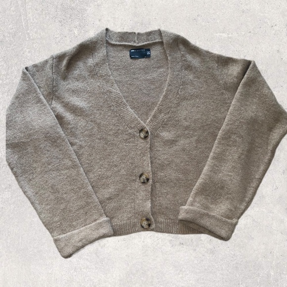 ASOS Cardigan in neutral - Size US 4 - Picture 1 of 3